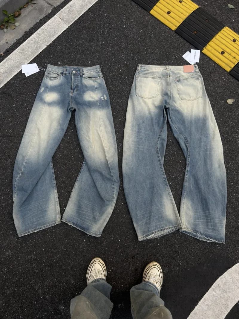 Levi's Wide-Leg Jeans Acid Wash Distressed