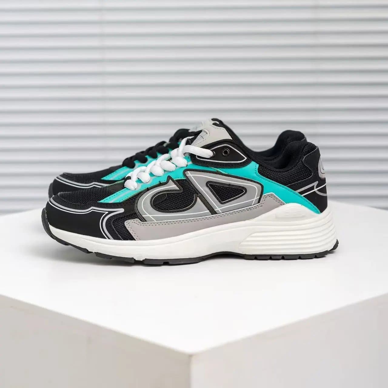 New Balance 2002R Grey — 灰蓝色