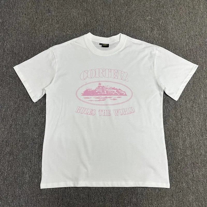 Corteiz Logo Tee Pink Outline Script — 0154014HJ