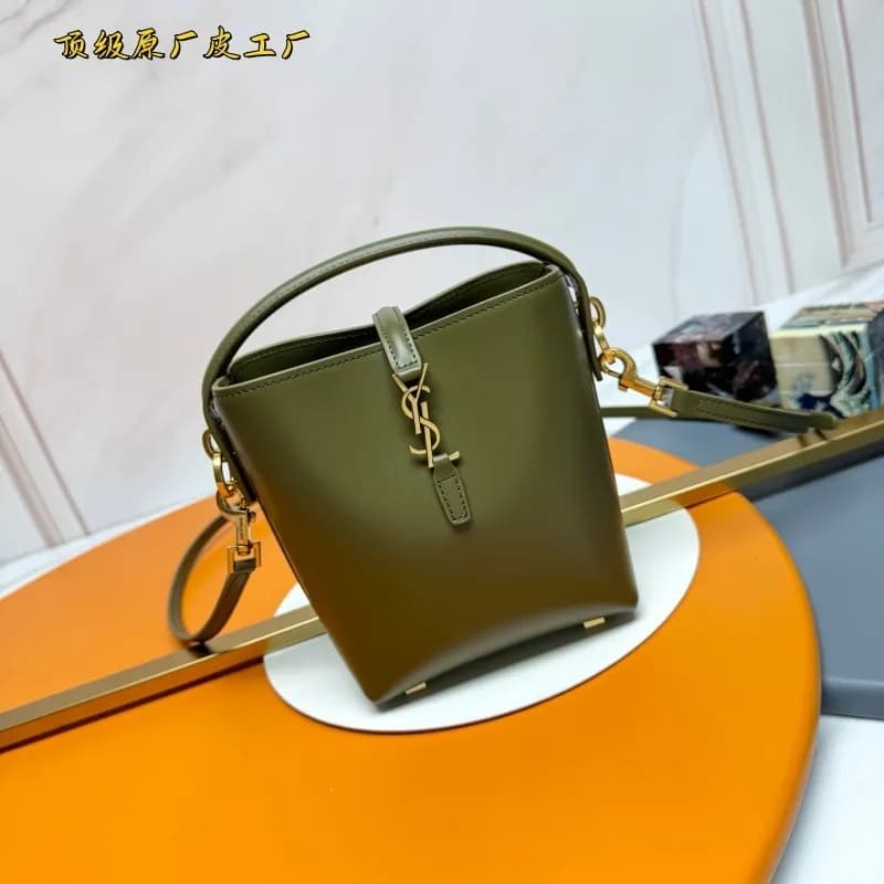 Saint Laurent Niki Mini Smooth Leather — 211【款式】