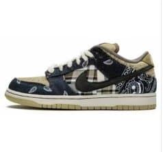 Nike × Travis Scott SB Dunk Low Reverse Mocha Bandana