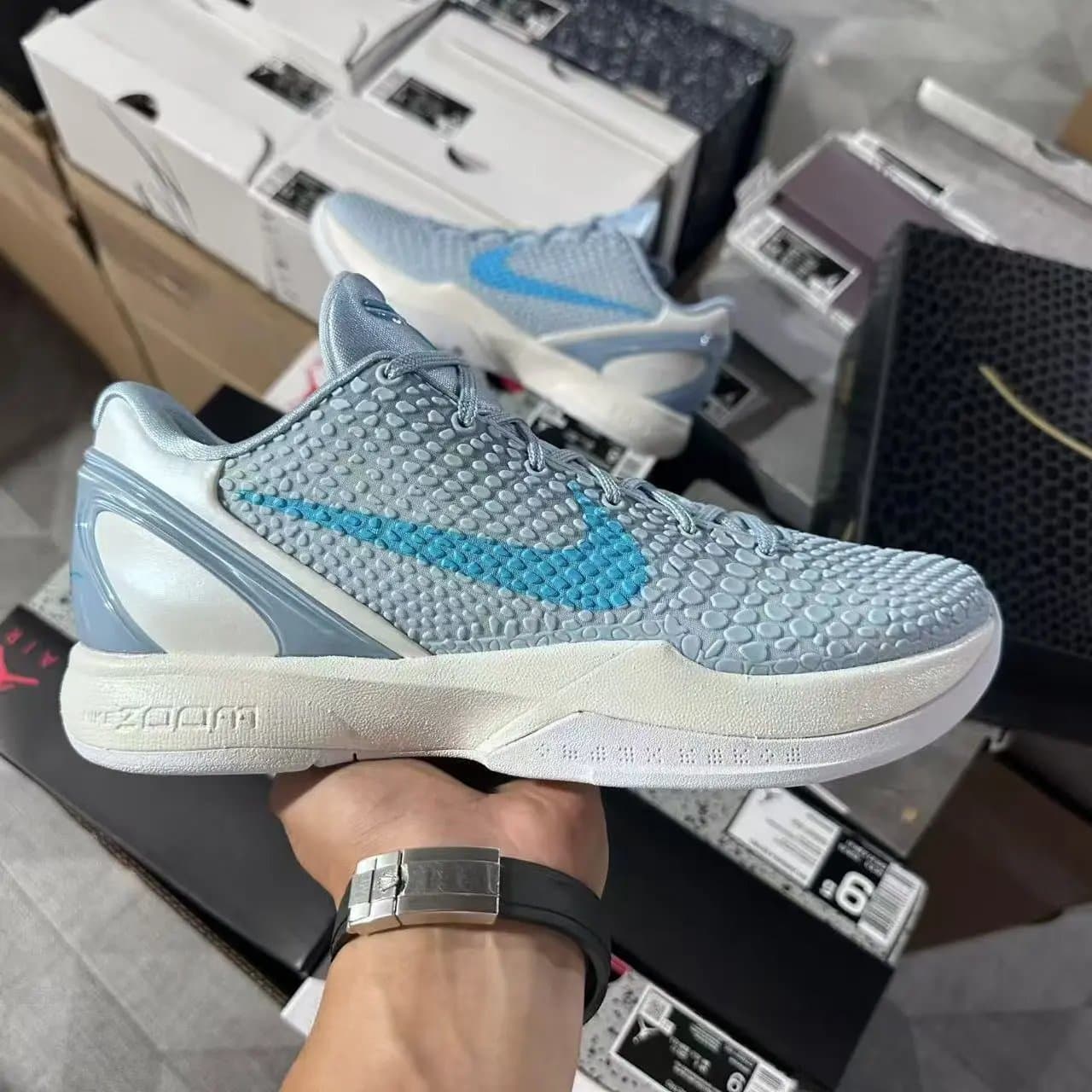 Kobe 6 Protro Grinch