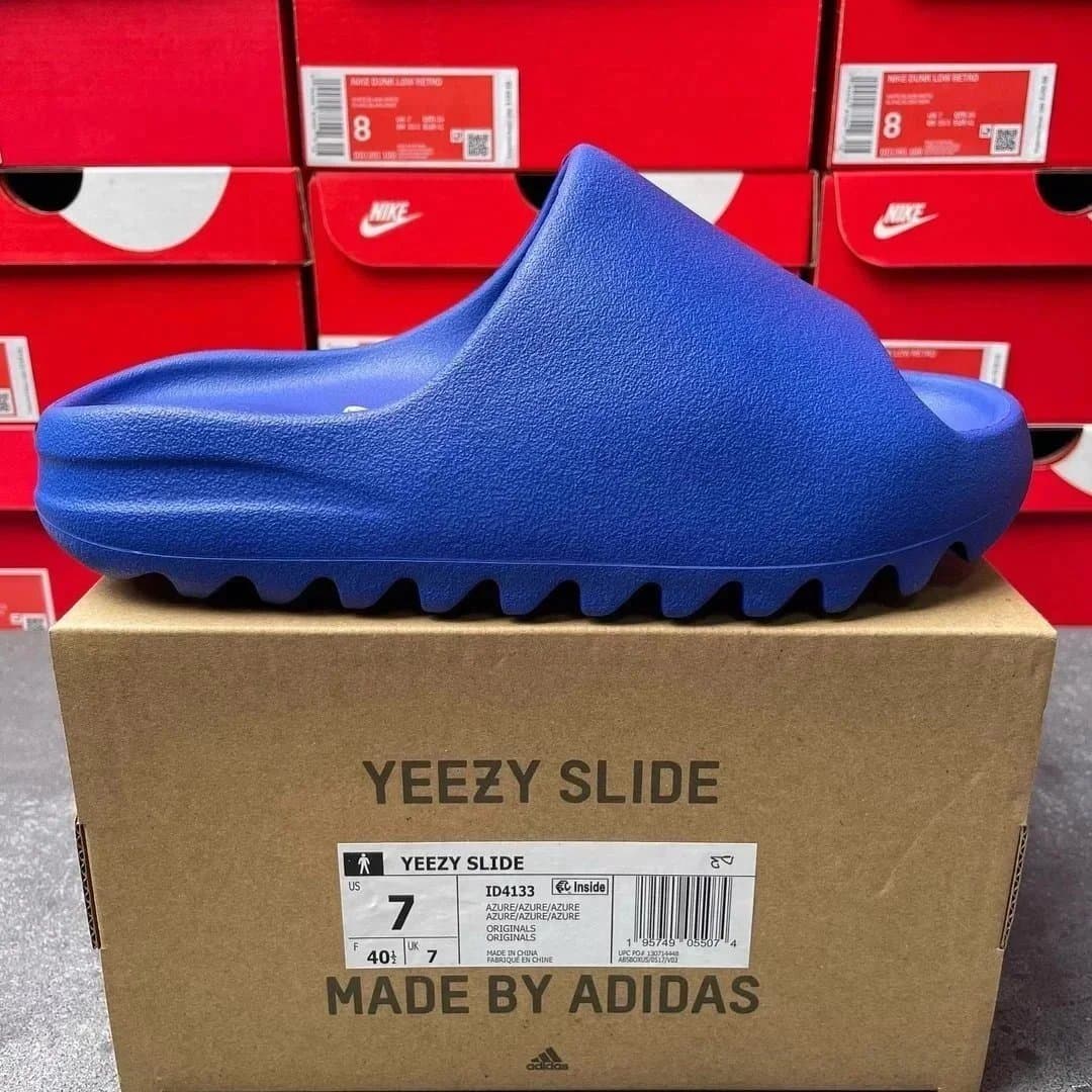 Yeezy Slide Azure