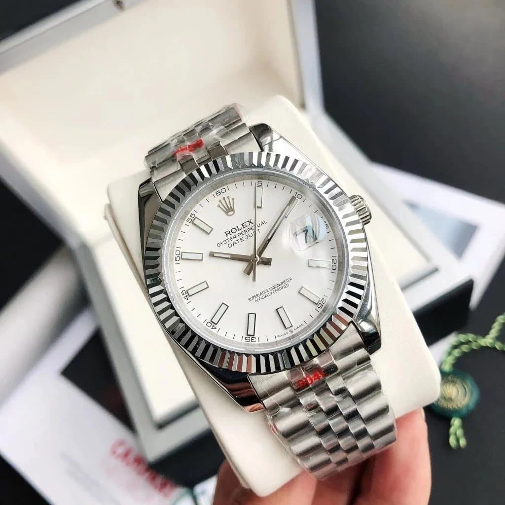 Rolex Datejust 41 Green Dial — 银壳白盘·五珠钢带 矿物质强化镜面玻璃
