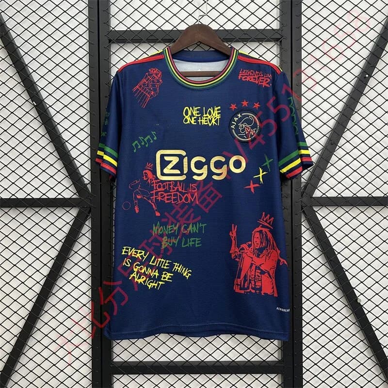 Home Jersey Ziggo x Ajax