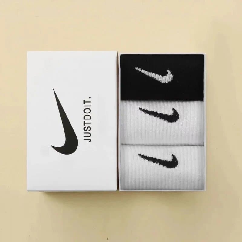 Nike Socks Swoosh Logo