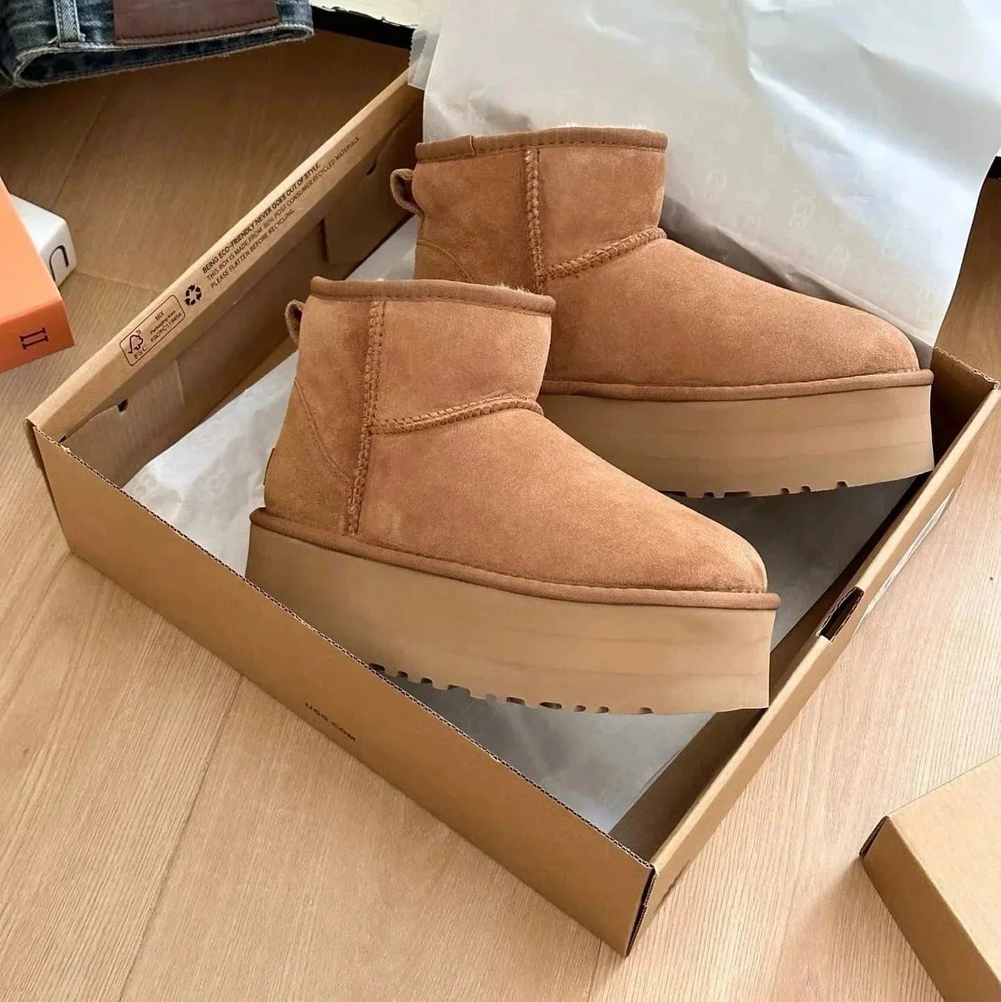 UGG Classic Mini Platform Chestnut