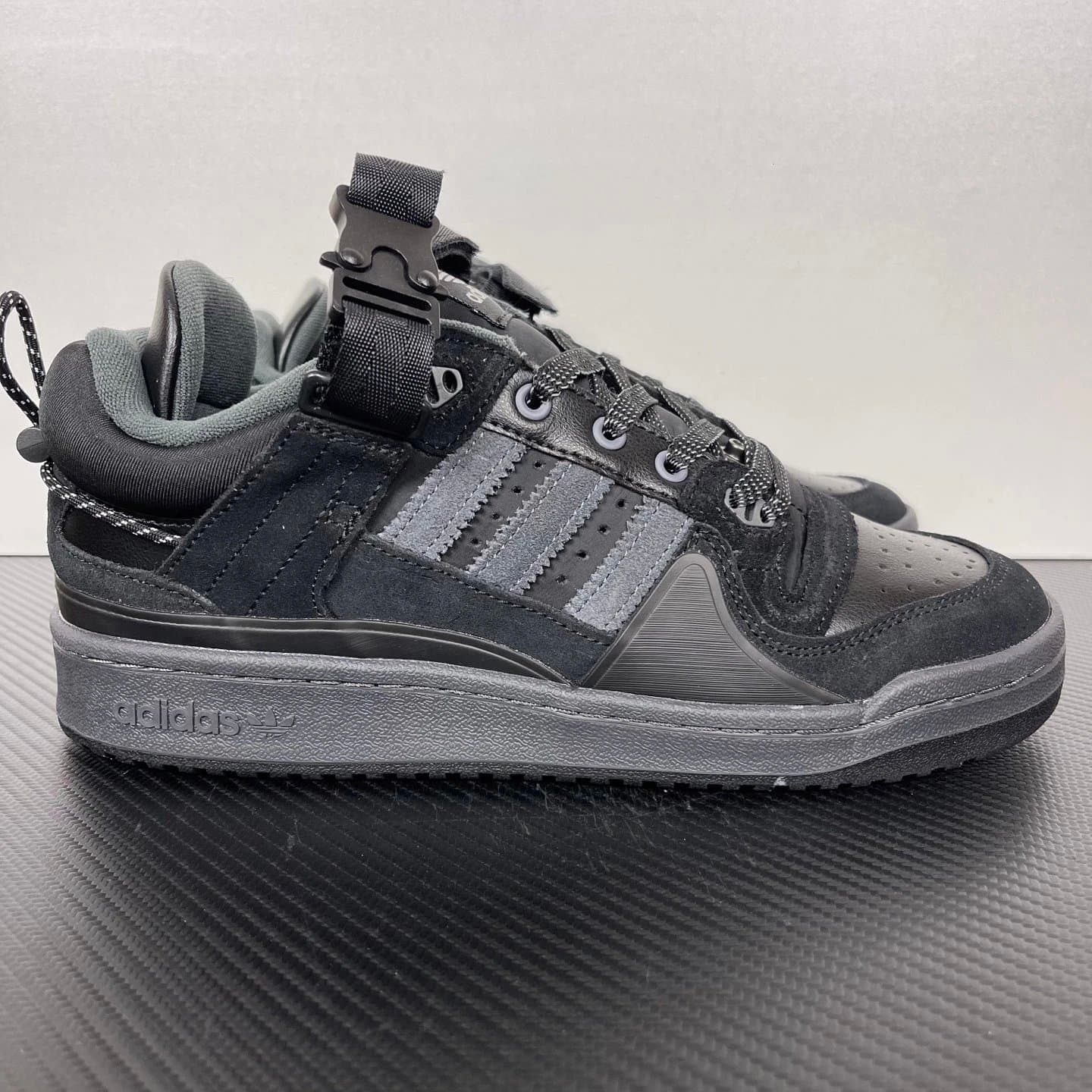 Adidas Forum Low Triple Black Grey