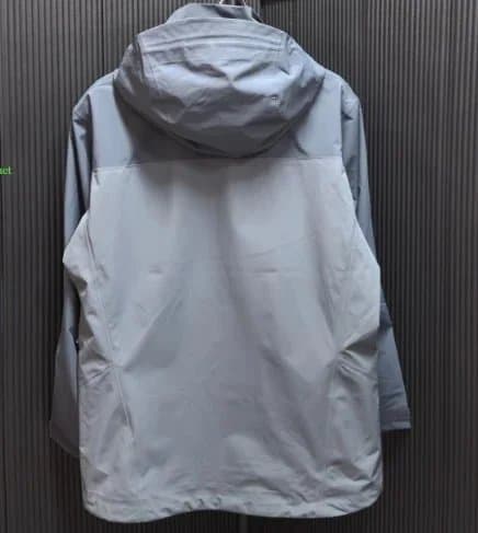 The North Face Venture Jacket Two-Tone