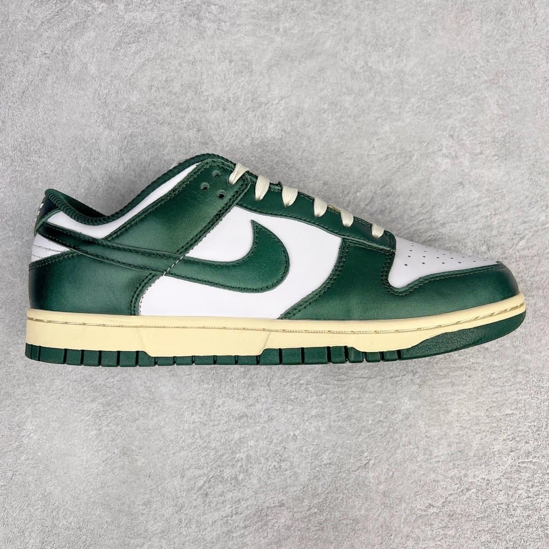 Nike Dunk Low Pine Green
