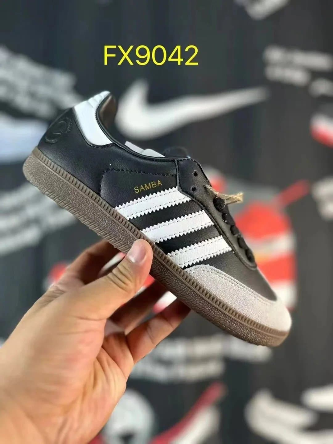 Adidas Samba Classic — 01