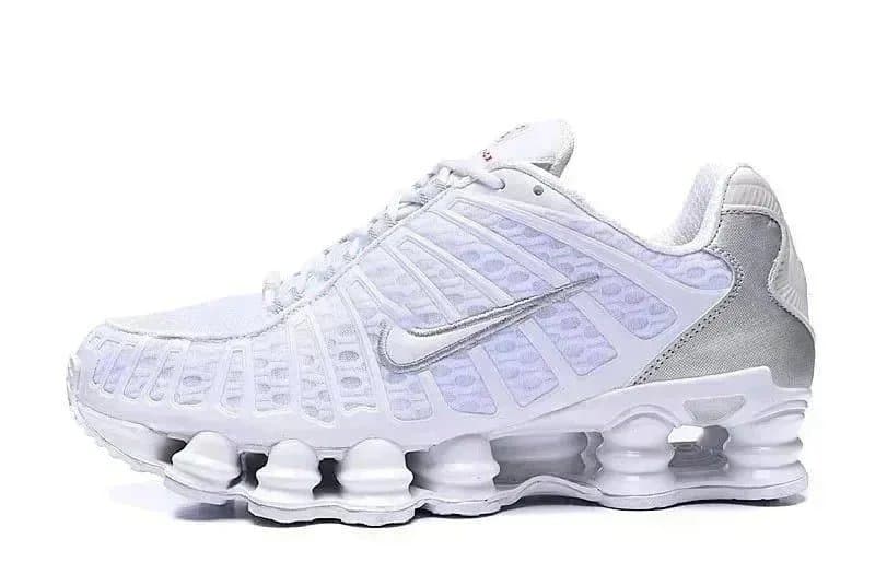 Nike Air Max Plus Supreme — 2