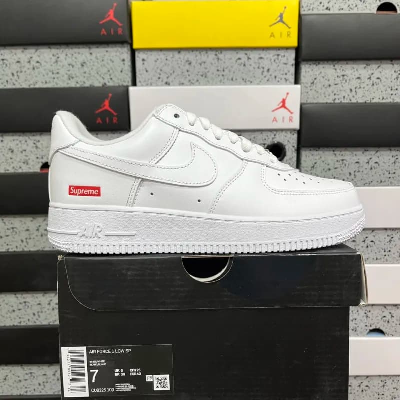 Nike Air Force 1 Low SP Supreme Box Logo