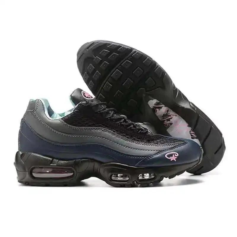 Nike Air Max 95 Volt — 21
