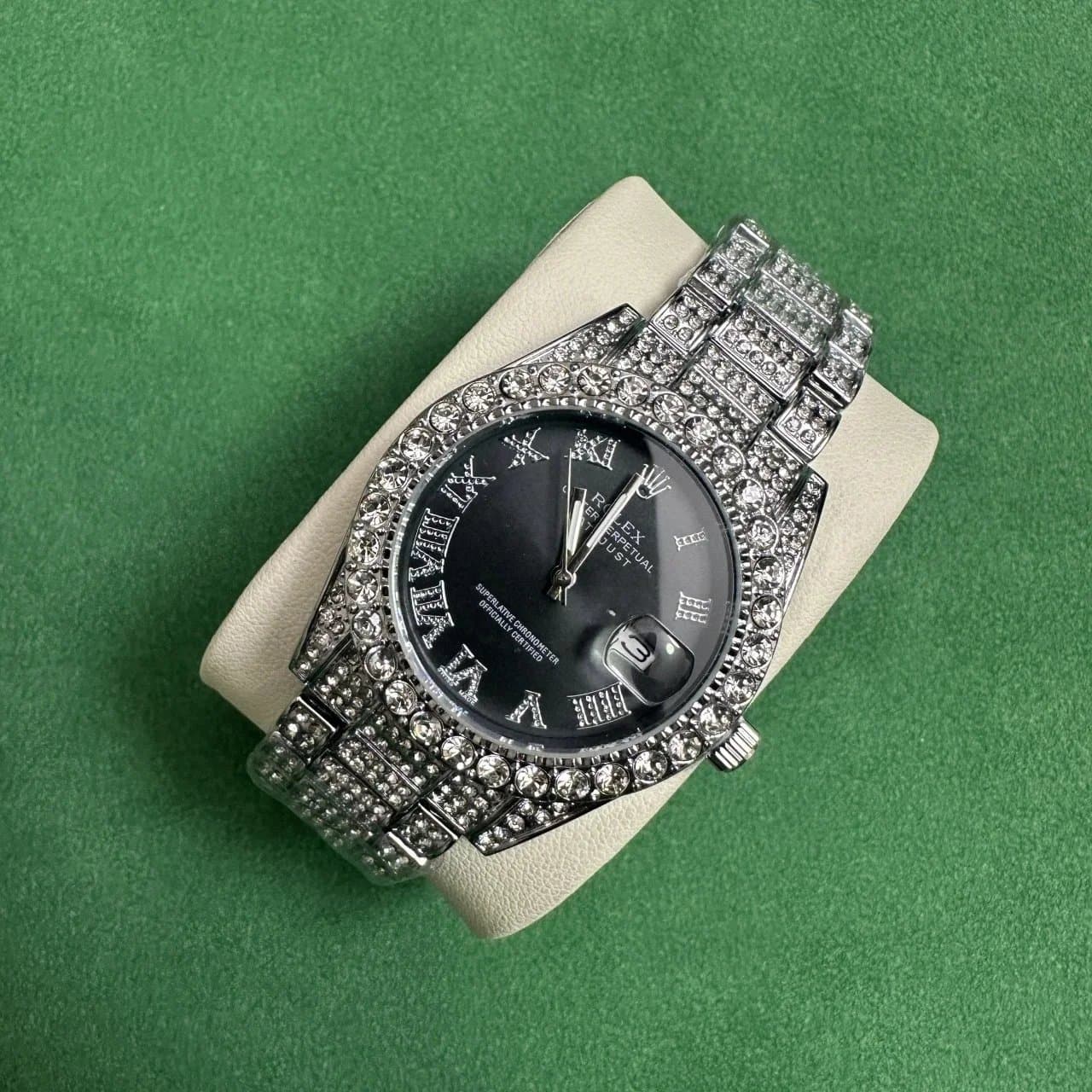 Rolex GMT-Master II Pepsi Bezel — Ro  lex 11