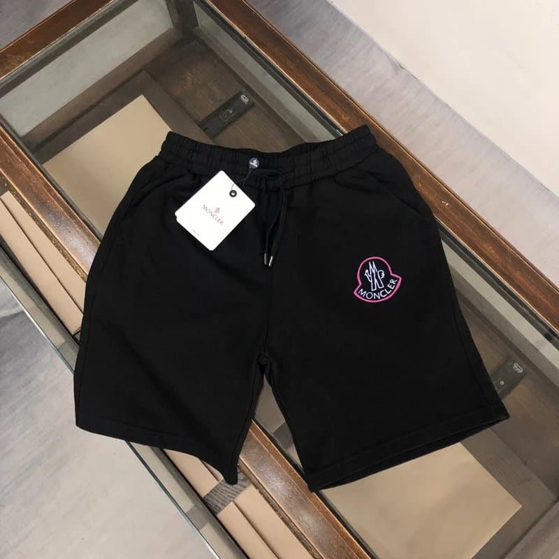 Moncler Logo-Print Shorts North Pole Side Print — 52