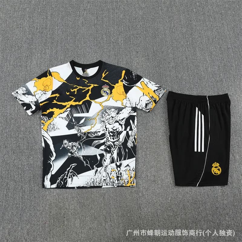Adidas Real Madrid Training Set Comic Print