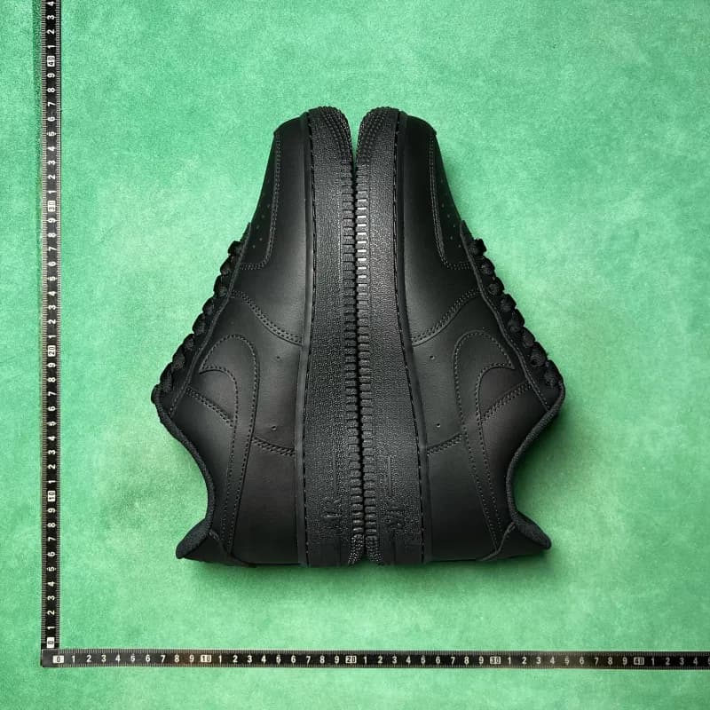 Nike Air Force 1 Low Triple Black
