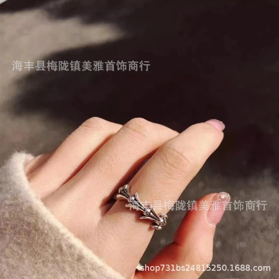 Chrome Hearts Cross Ring Classic Cross — 鱼骨戒