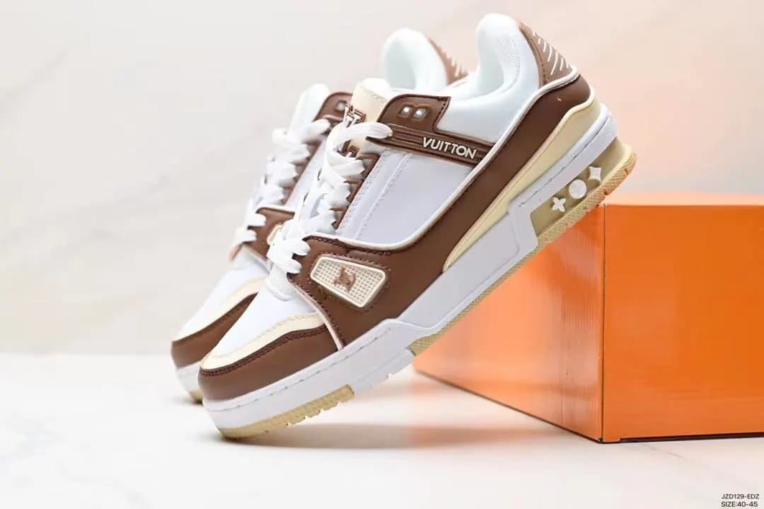 Louis Vuitton LV Trainer Monogram Flower — 10 白卡其