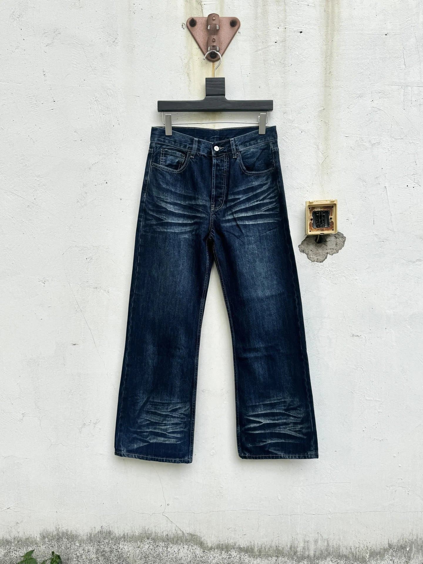Levi's 501 Straight Fit Dark Wash