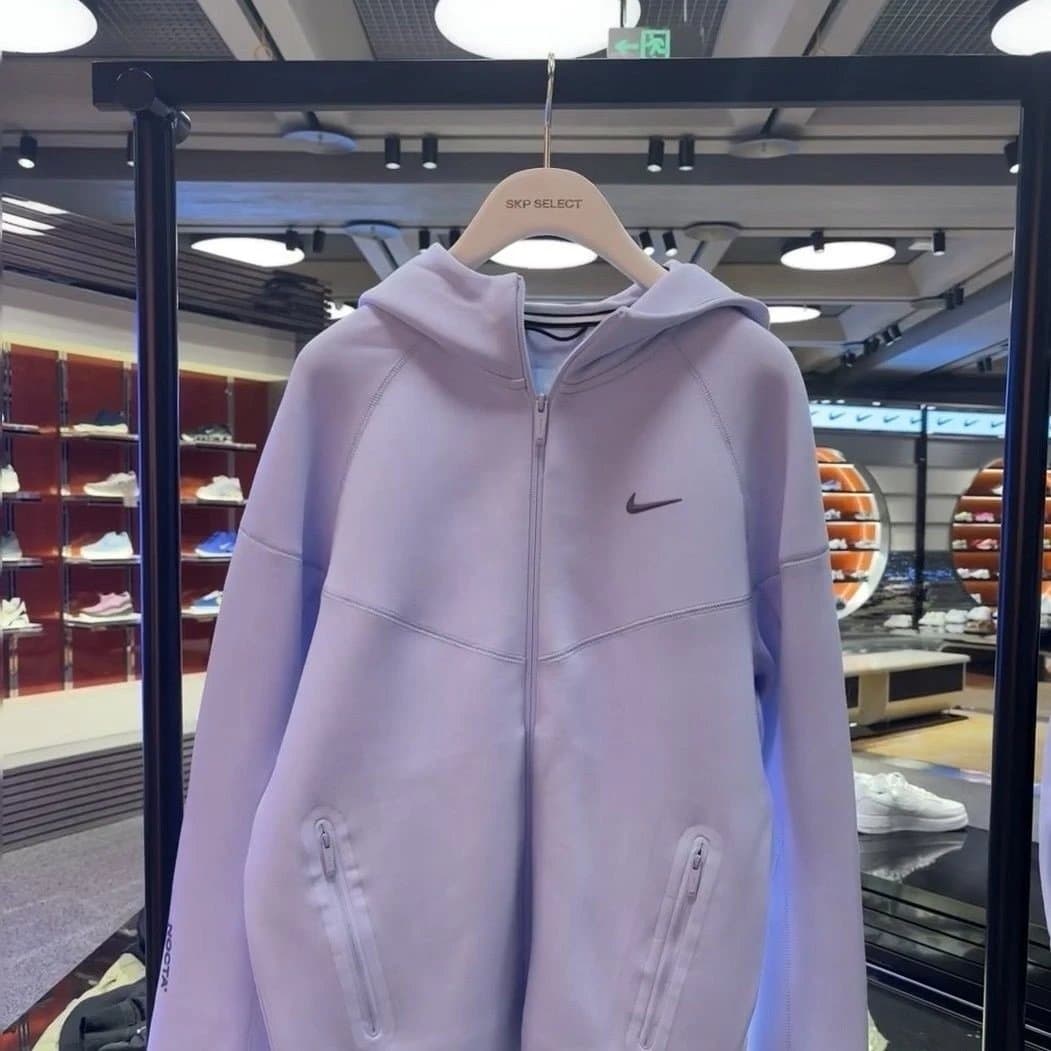 Nike Tech Fleece Hoodie Lavender