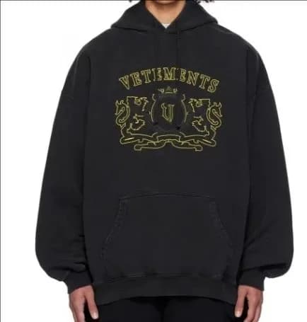 Vetements Hooded Sweatshirt Embroidered Logo