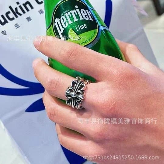 Chrome Hearts Cross Ring Pave Diamond — 鸢尾花