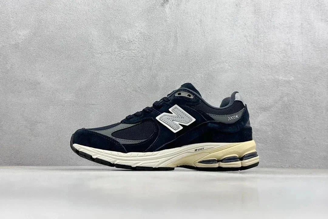 New Balance 2002R Navy Grey