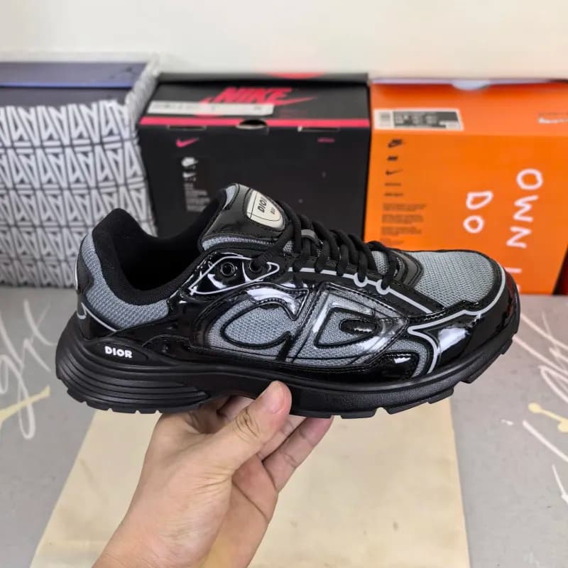 Dior B22 Black White — 镜面黑