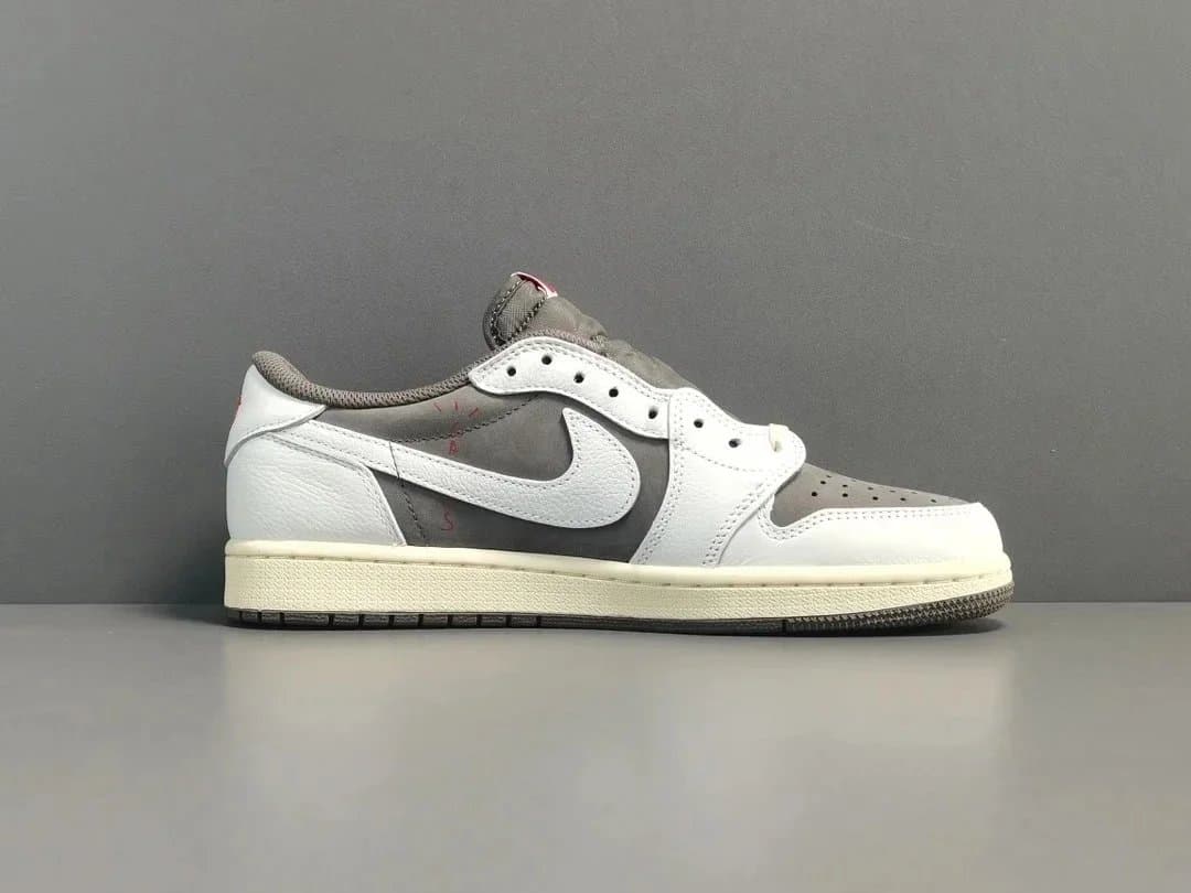 Air Jordan 1 Low Travis Scott Reverse Mocha