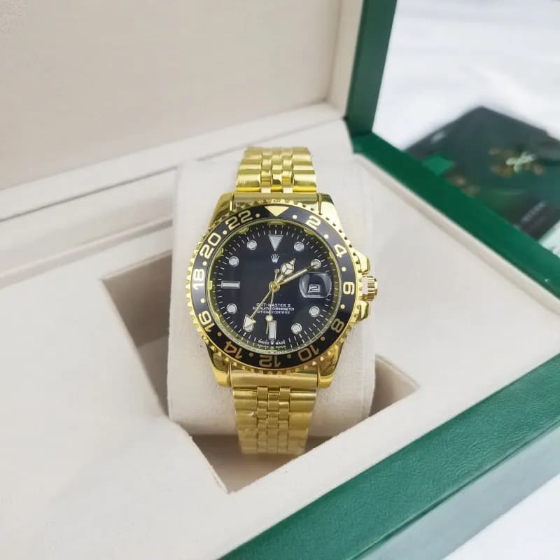 Rolex Submariner White Dial with Black Bezel — 四针可乐圈五铢金色 黑圈黑面