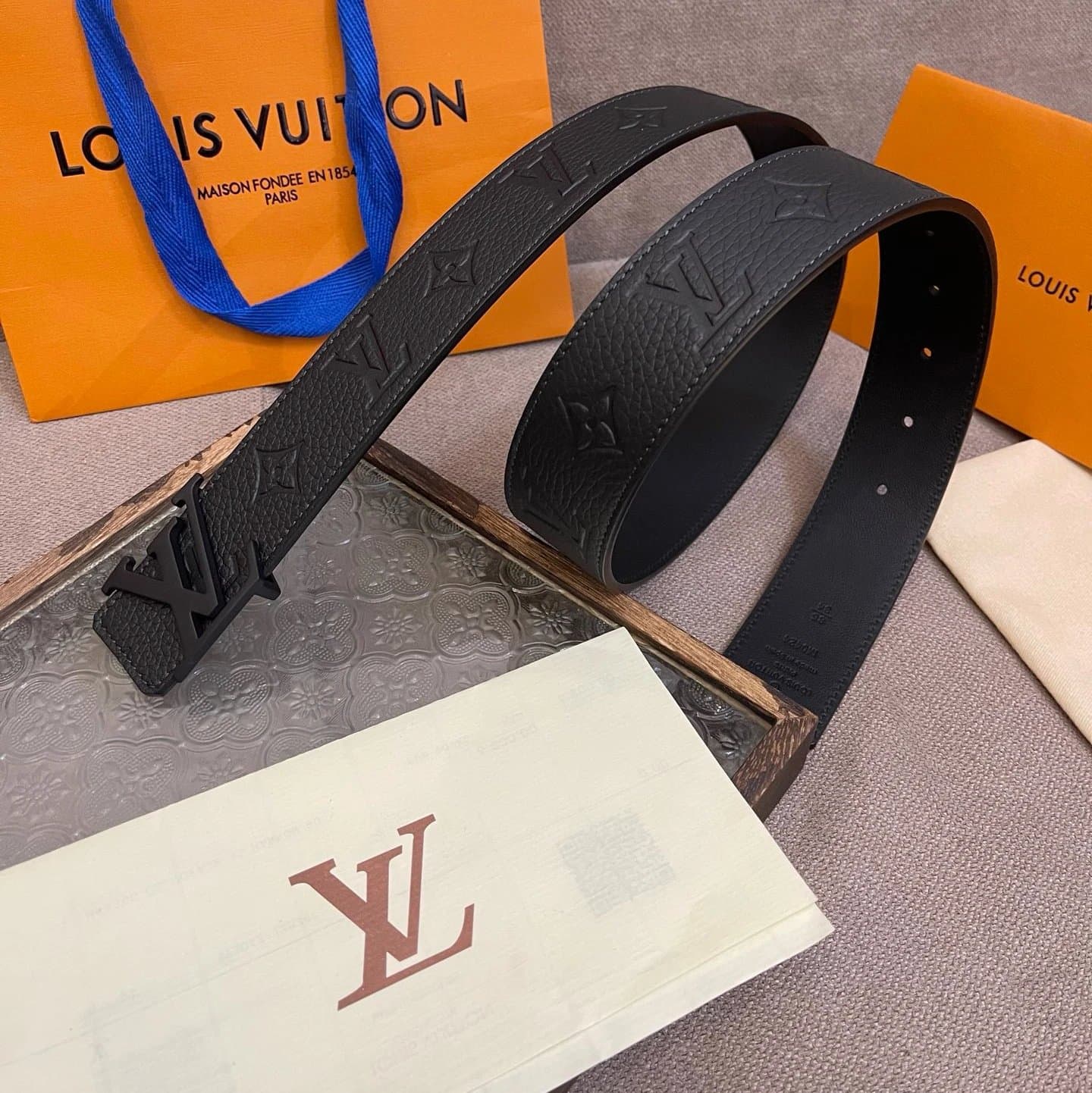 Louis Vuitton LV Belt Monogram Reverse — A-90
