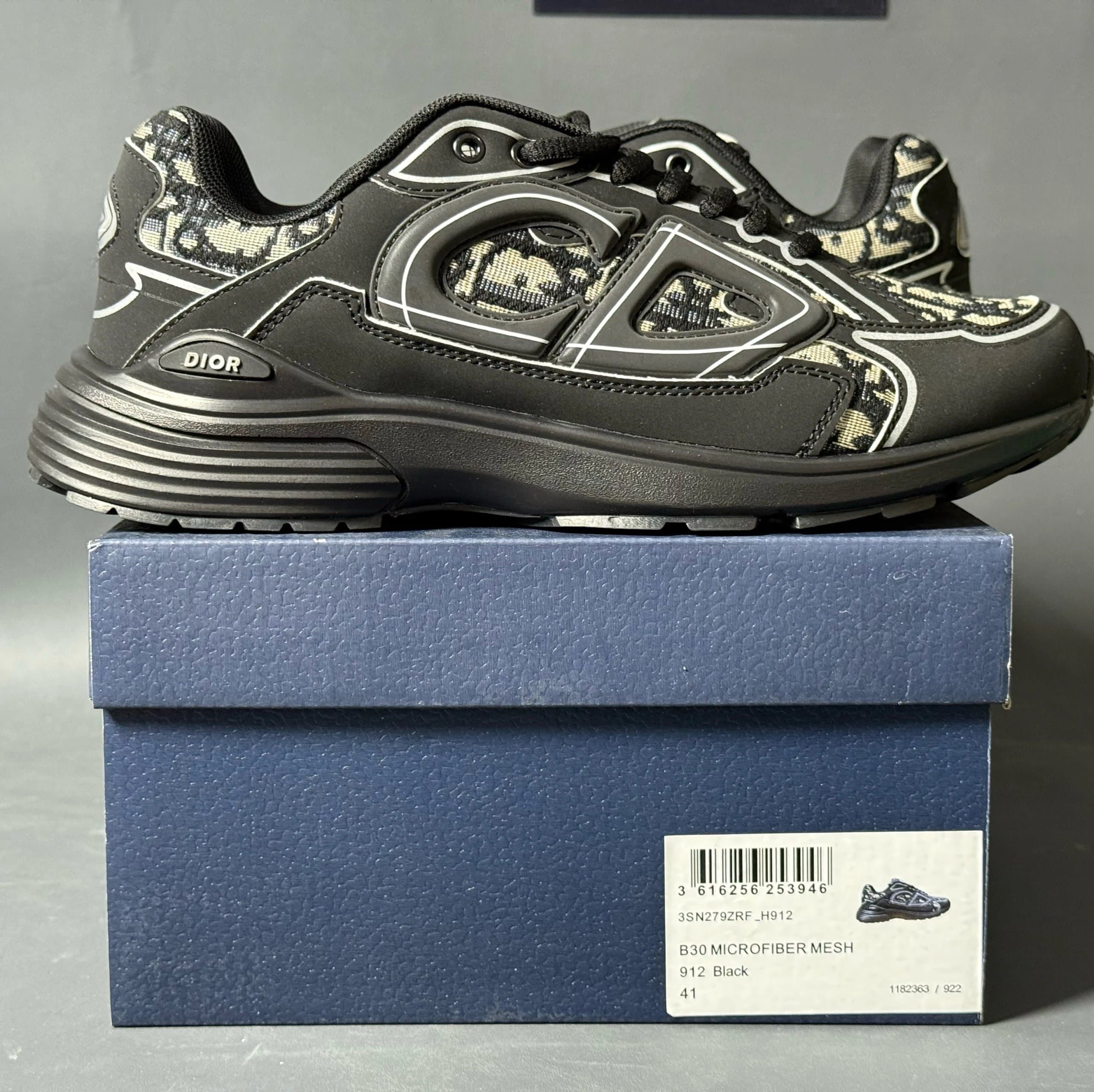 Dior B30 Microfiber Mesh