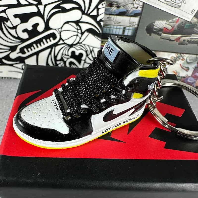 Air Jordan 1 High Miniature Keychain — 42. prohibition of resale (yellow) + box