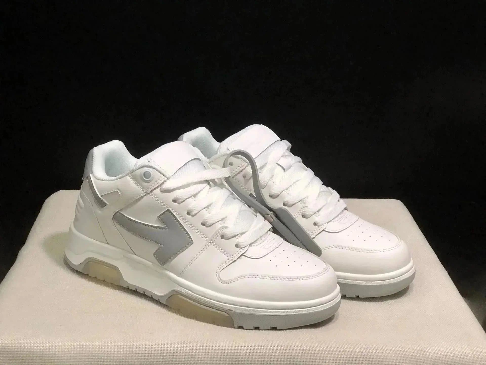 Off-White Low Mint Accents — 35