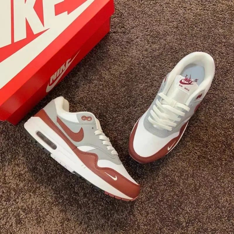 Nike Air Max 1 University Red