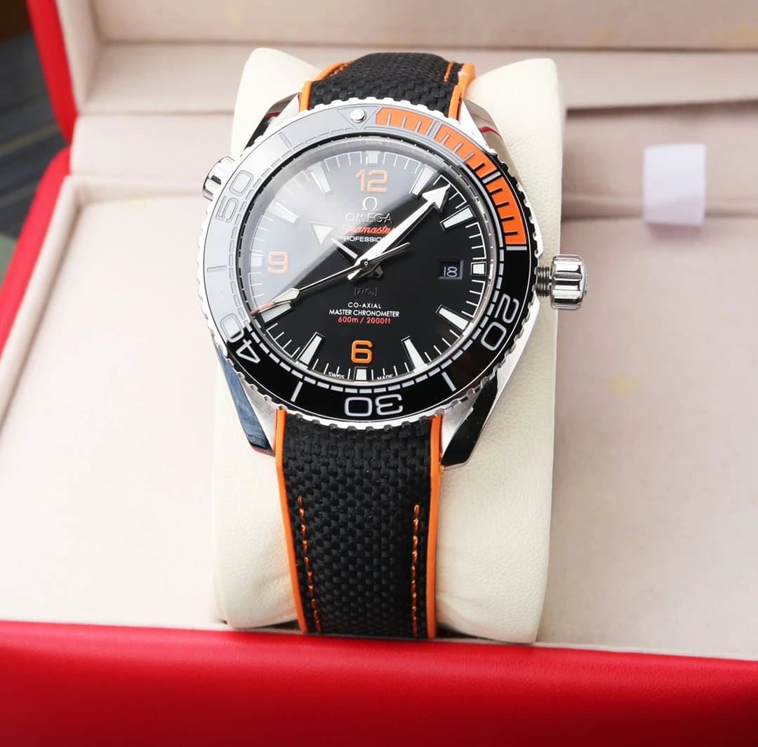 Omega Seamaster Professional 36th America's Cup — 【黑橙圈口】银壳·黑盘黑编织带