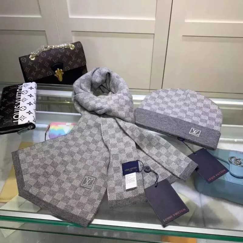 Louis Vuitton Damier Graphite Scarf and Beanie Set Damier Graphite Monogram
