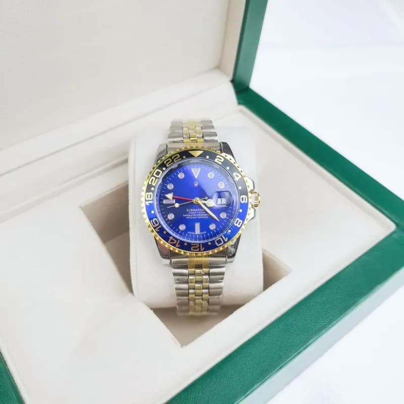 Rolex Submariner White Dial with Black Bezel — 四针可乐圈 五珠间金黑蓝圈蓝面