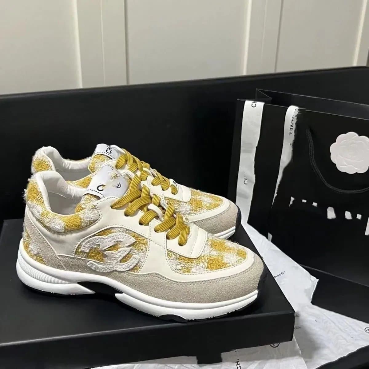 Chanel Sneaker CC Logo — 14