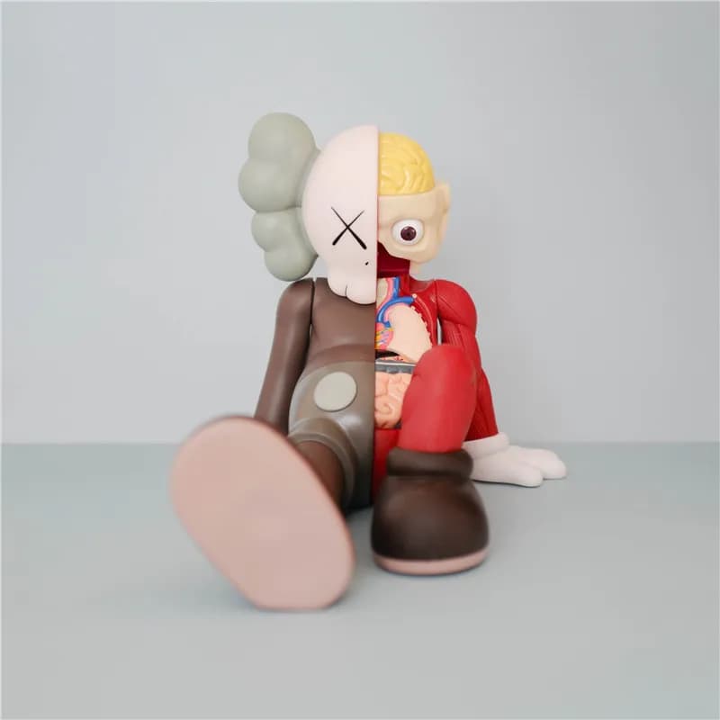 BAPE × KAWS Half-Brain Ape Figure Split Brain Design — 坐姿半解剖23cm-咖色