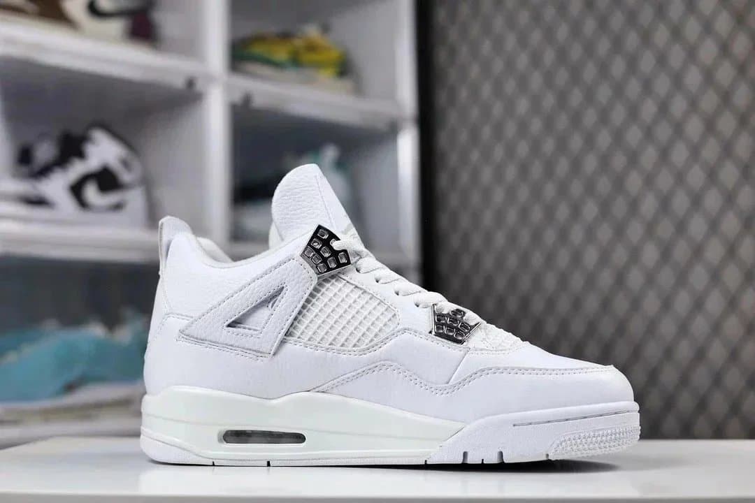 Air Jordan 4 White