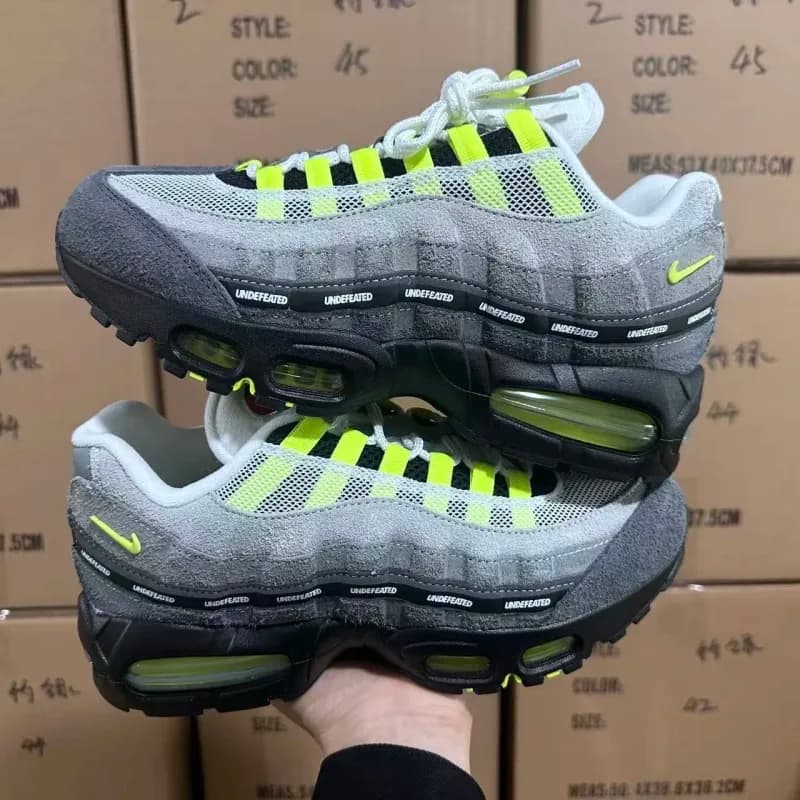 Nike Air Max 95 Undefeated