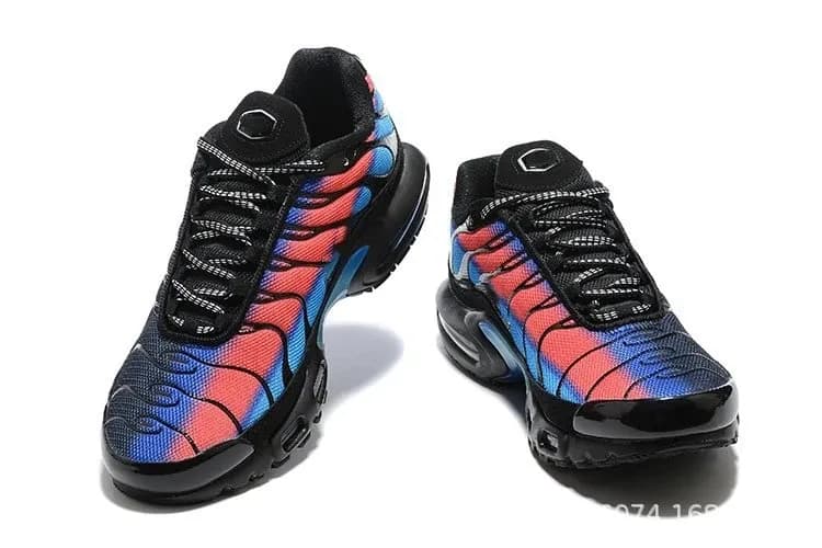 Nike Air Max Plus Particle Pink — 37