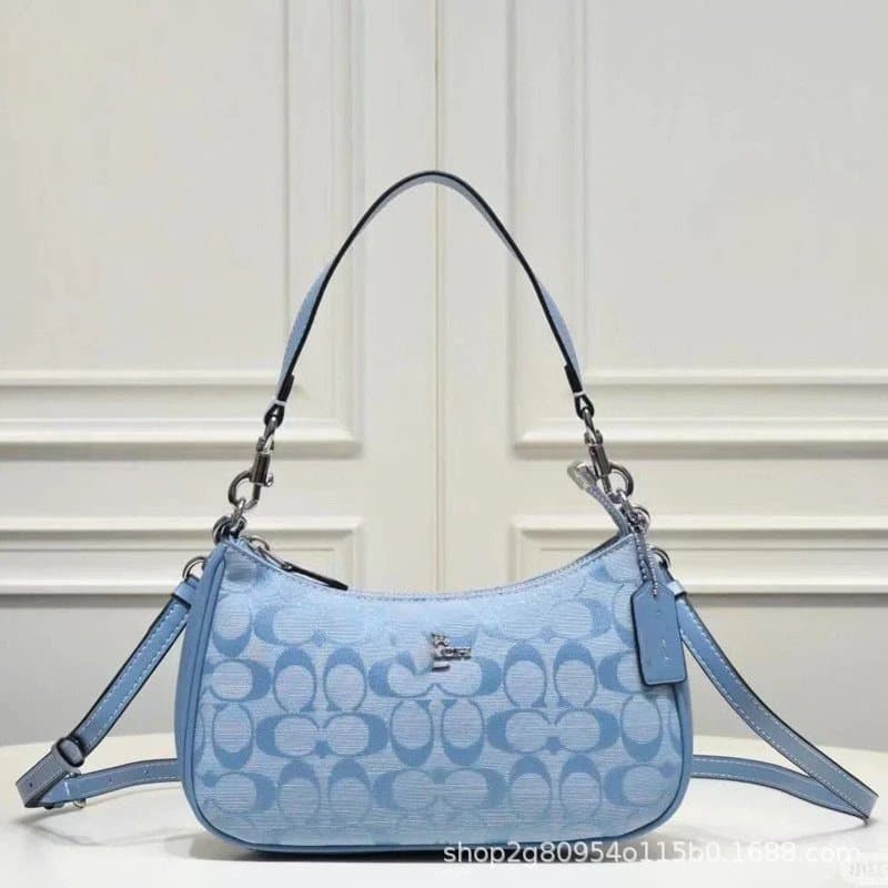 Coach Shoulder Bag Signature Jacquard