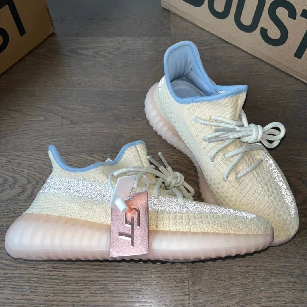 Yeezy Boost 350 V2 Zebra