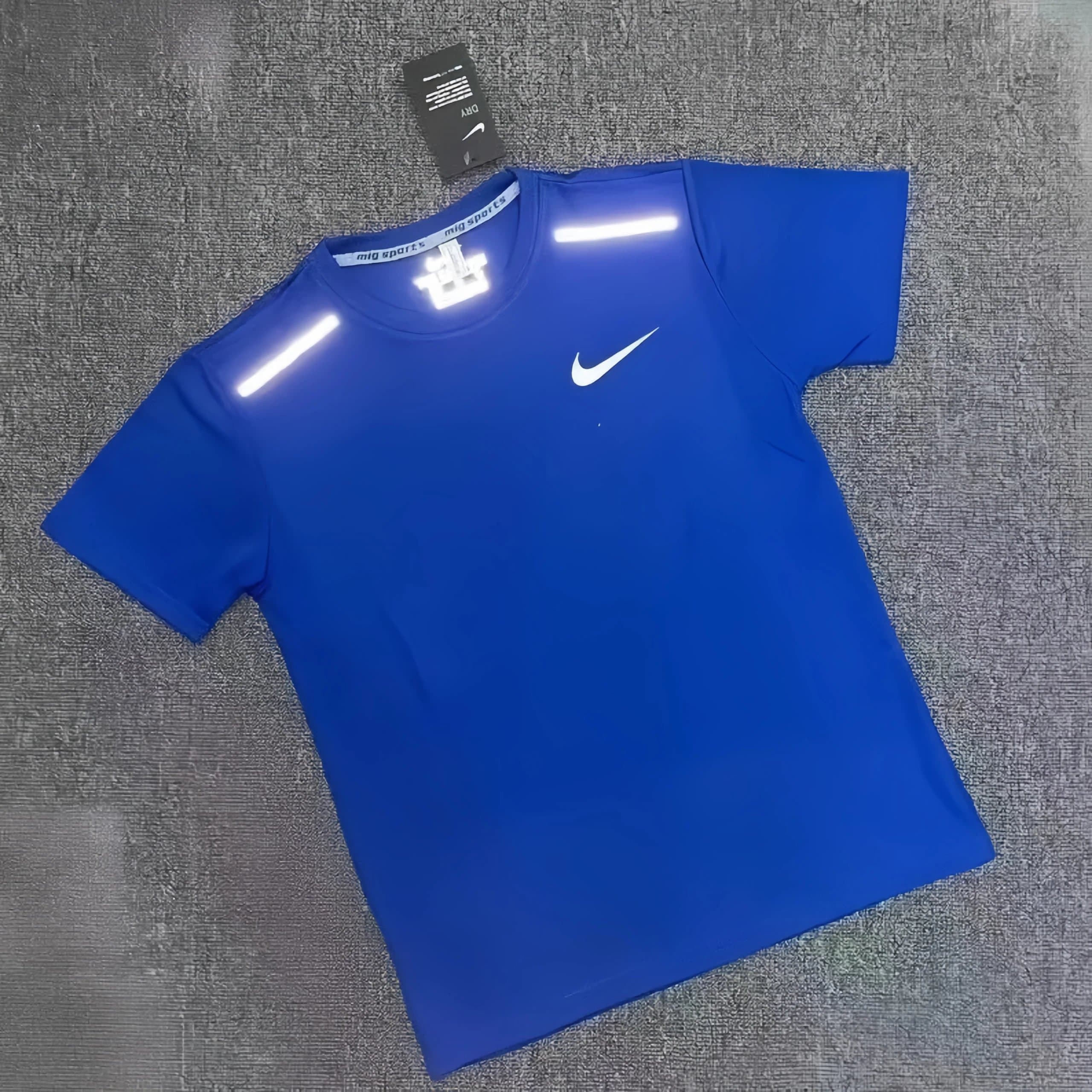 Nike Training Set Reflective Stripe — 14
