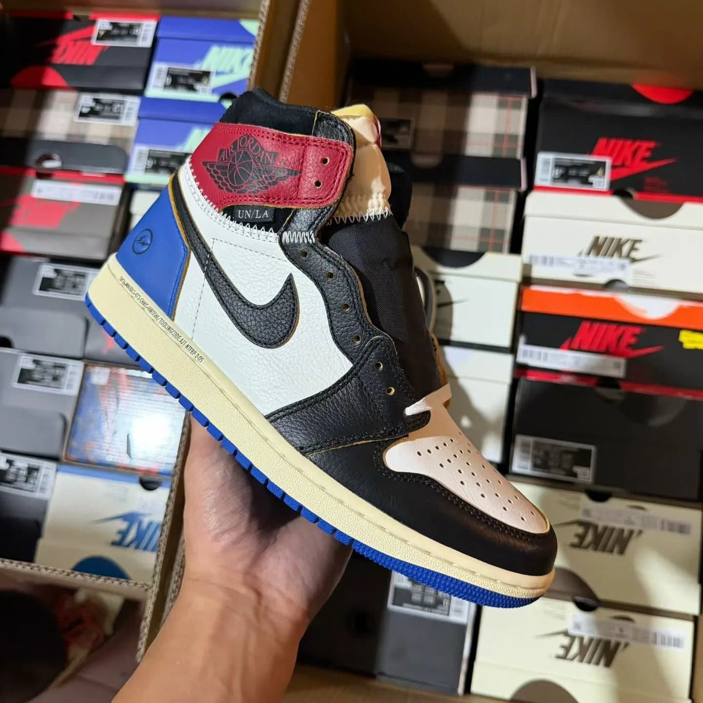 Air Jordan 1 High Travis Scott Reverse Mocha