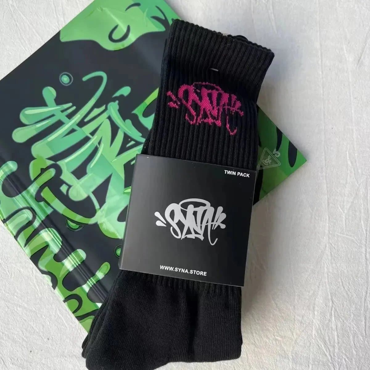 Sp5der Socks Graffiti Logo — One Size（均码） · DD101076005（2 pairs with bags）